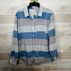 Universal Thread Button Down